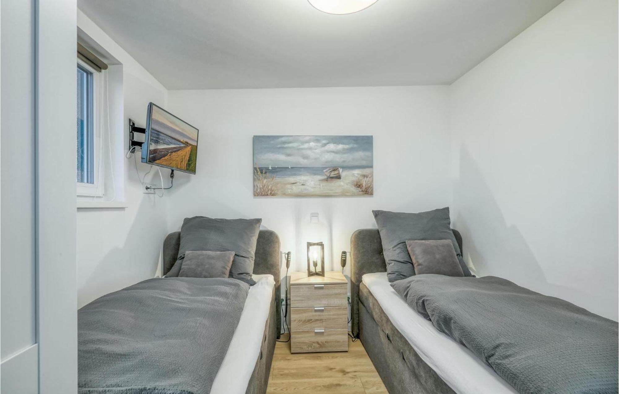 Amazing Home In Tossens With Wifi Exterior photo